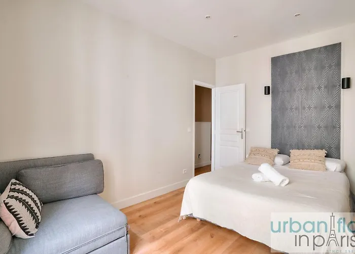 23 - Charming 3bdr Parisian In Montorgueil