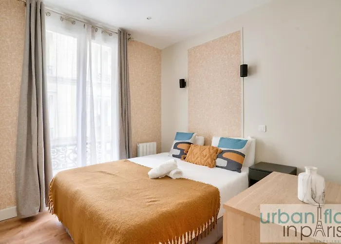 23 - Charming 3bdr Parisian In Montorgueil